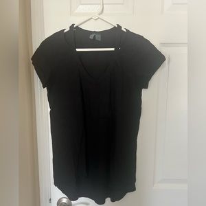 Black cold shoulder T-shirt szM